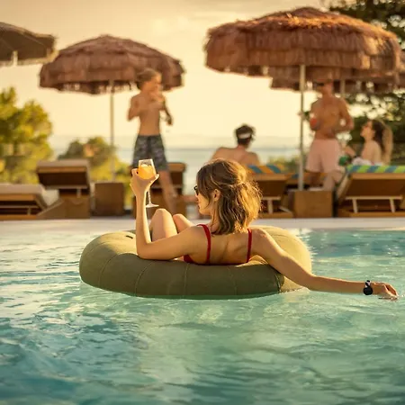 Places Dalmacija By Valamar فندق ماكارسكا