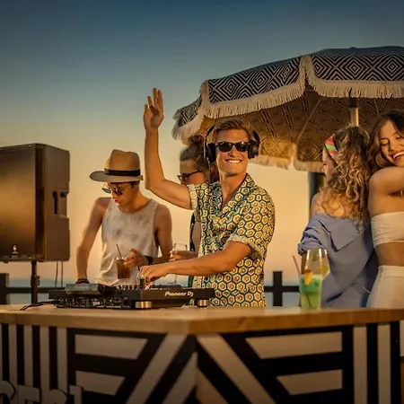 Places Dalmacija By Valamar ماكارسكا