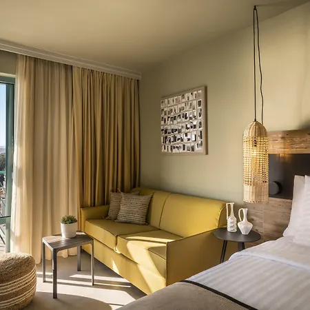 Places Dalmacija By Valamar ماكارسكا